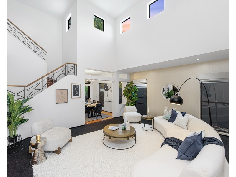 208 Hawken drive, St Lucia QLD 4067