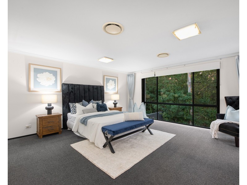 208 Hawken drive, St Lucia QLD 4067