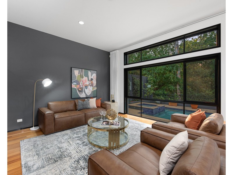 208 Hawken drive, St Lucia QLD 4067