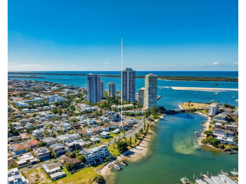1/3 Ray Street, Runaway Bay QLD 4216