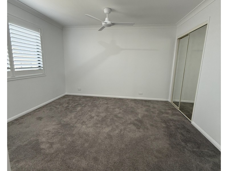 1/3 Ray Street, Runaway Bay QLD 4216