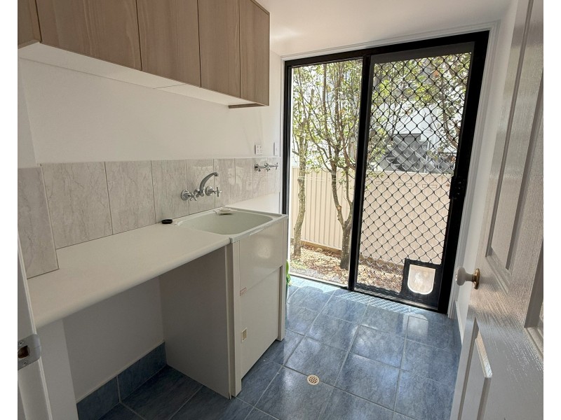 1/3 Ray Street, Runaway Bay QLD 4216
