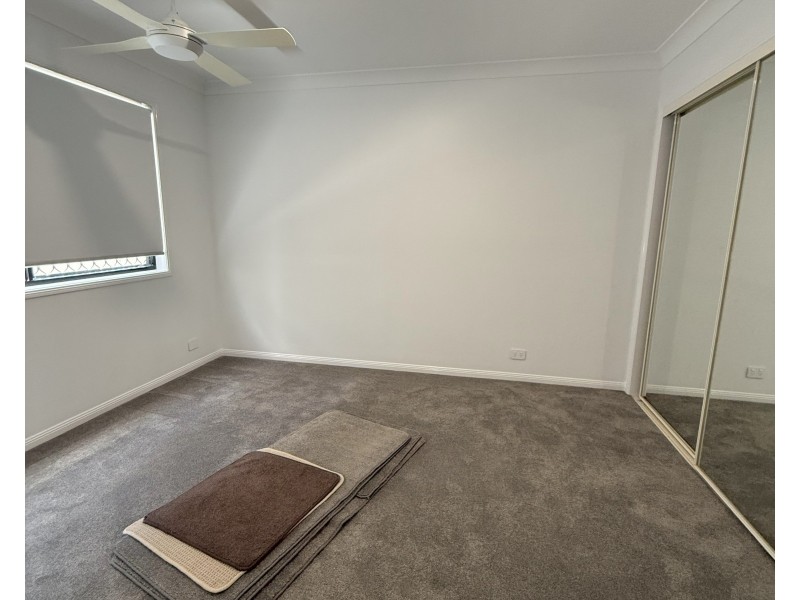 1/3 Ray Street, Runaway Bay QLD 4216