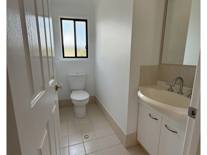 1/3 Ray Street, Runaway Bay QLD 4216