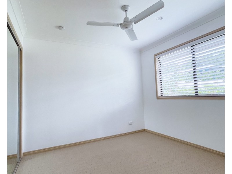 13 Caragh Crescent, Oxenford QLD 4210