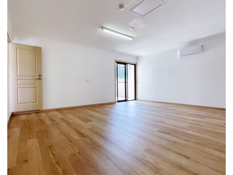 13 Caragh Crescent, Oxenford QLD 4210