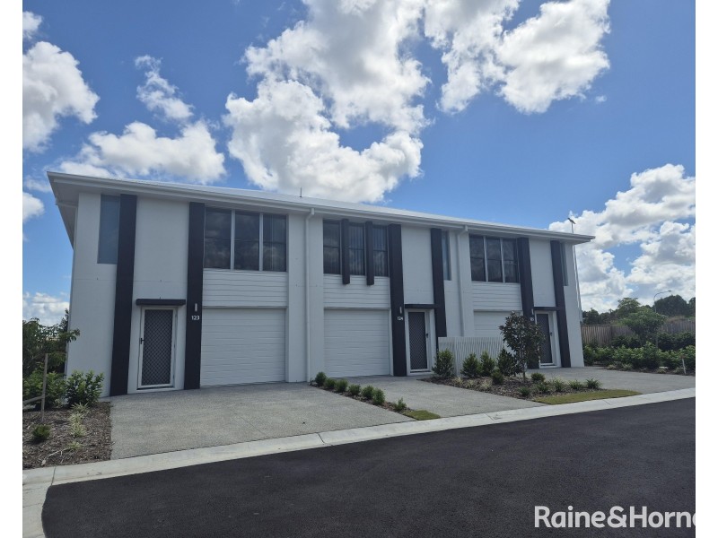121/63 Watercress Boulevard, Redbank Plains QLD 4301
