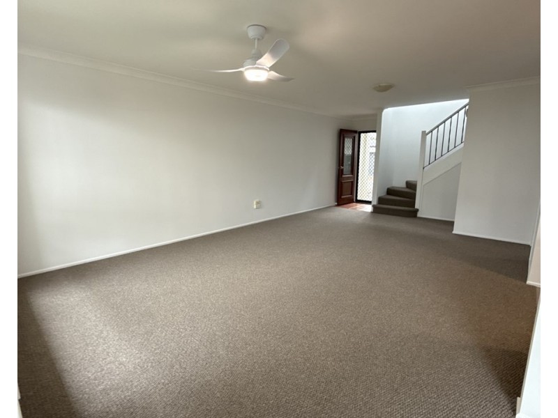 28/2 Concord Circuit, Robina QLD 4226