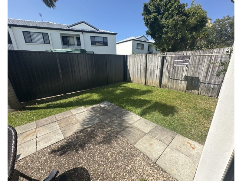 28/2 Concord Circuit, Robina QLD 4226