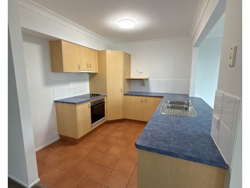 28/2 Concord Circuit, Robina QLD 4226