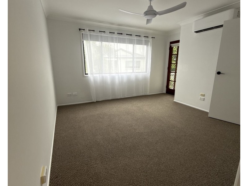 28/2 Concord Circuit, Robina QLD 4226