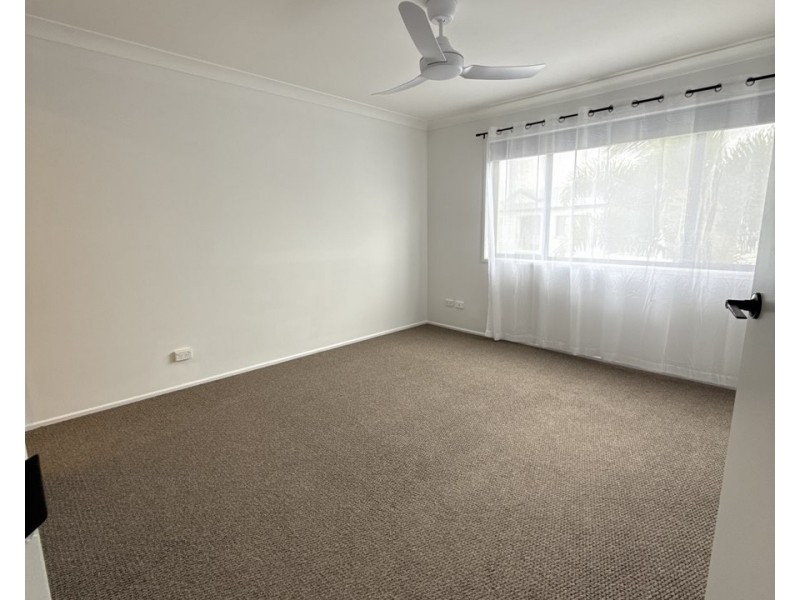 28/2 Concord Circuit, Robina QLD 4226