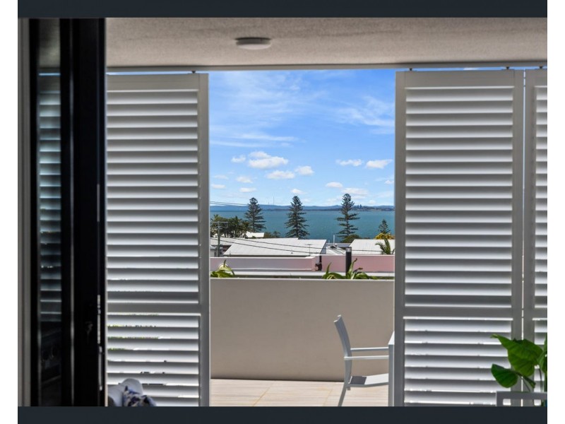 1205/90 Berrima Street, Wynnum QLD 4178