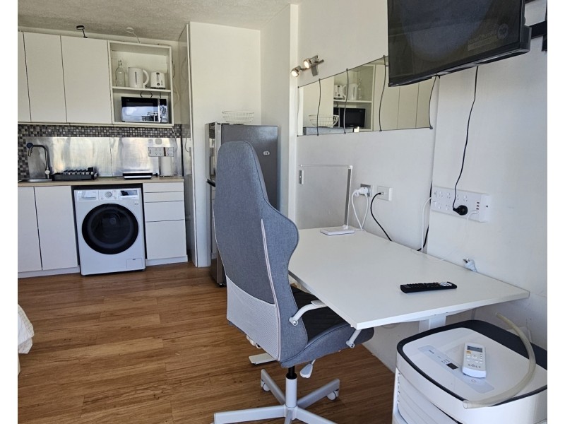812/2 Barney Street, Southport QLD 4215
