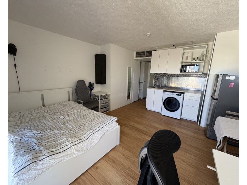 812/2 Barney Street, Southport QLD 4215