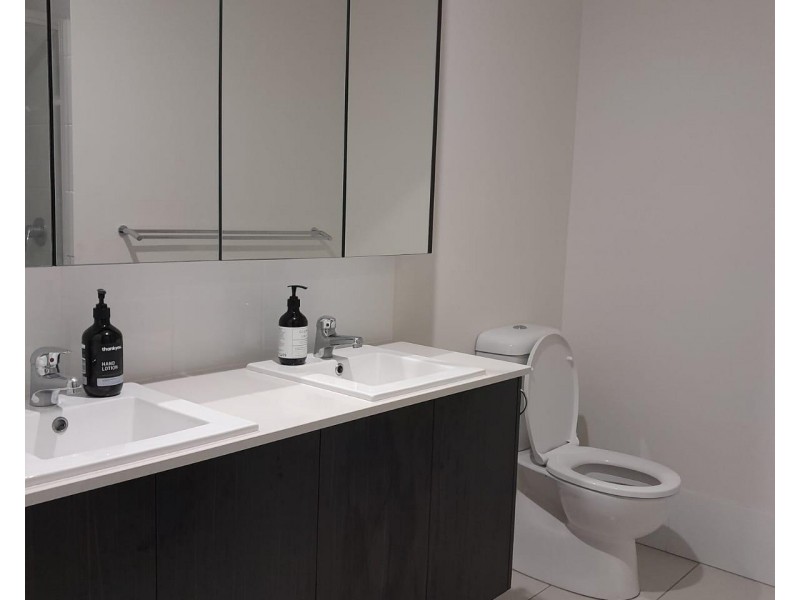 5 Angela Way, Pimpama QLD 4209