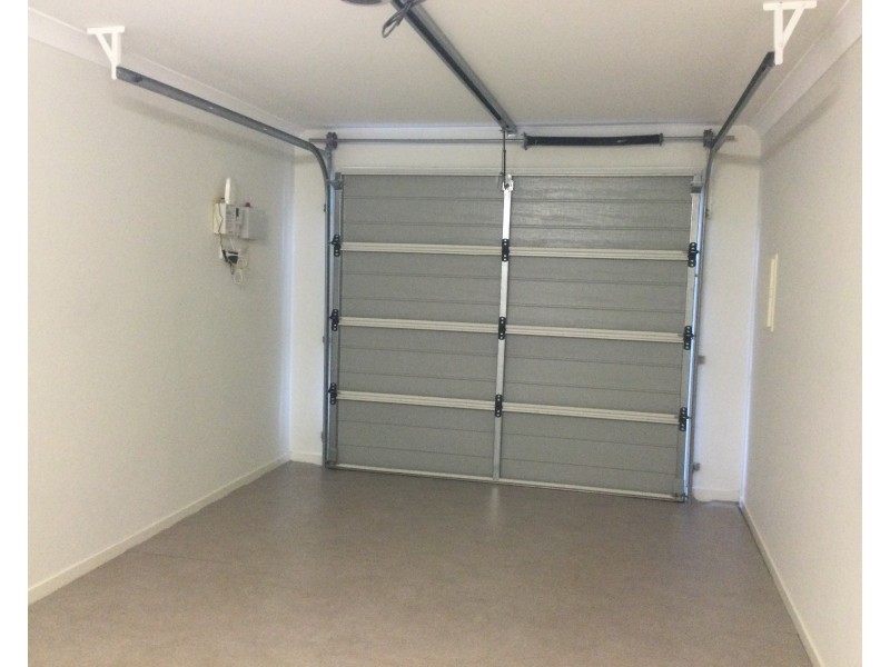 5 Angela Way, Pimpama QLD 4209