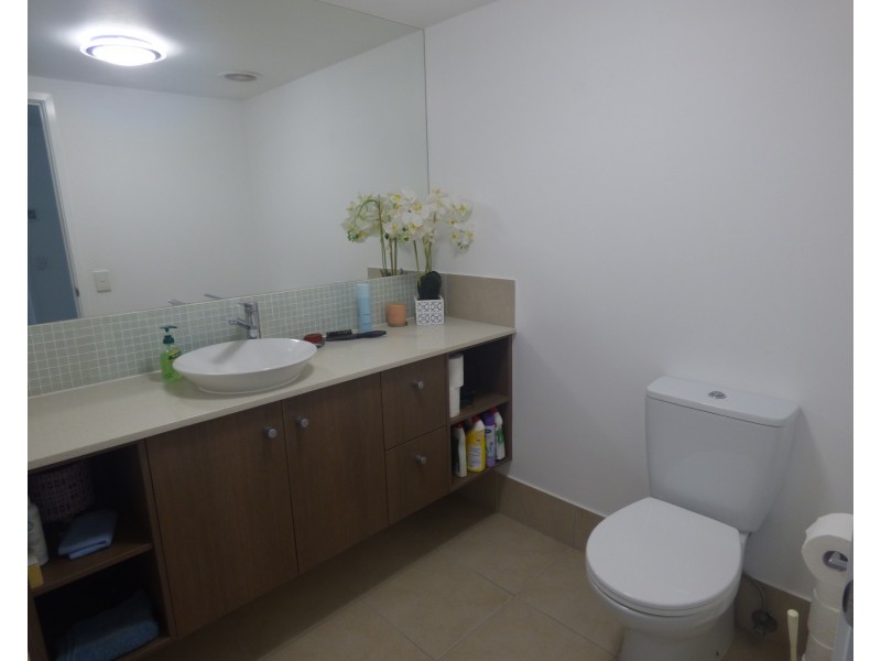 84/7 Grand Parade, Kawana Island QLD 4575