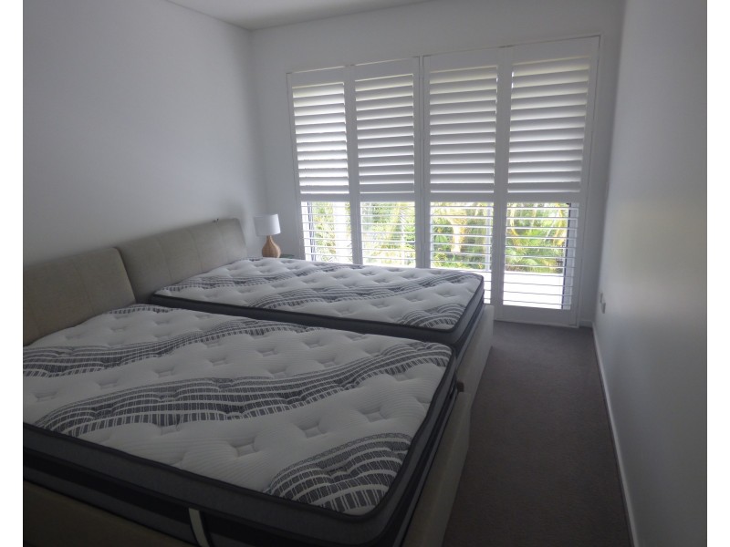 84/7 Grand Parade, Kawana Island QLD 4575