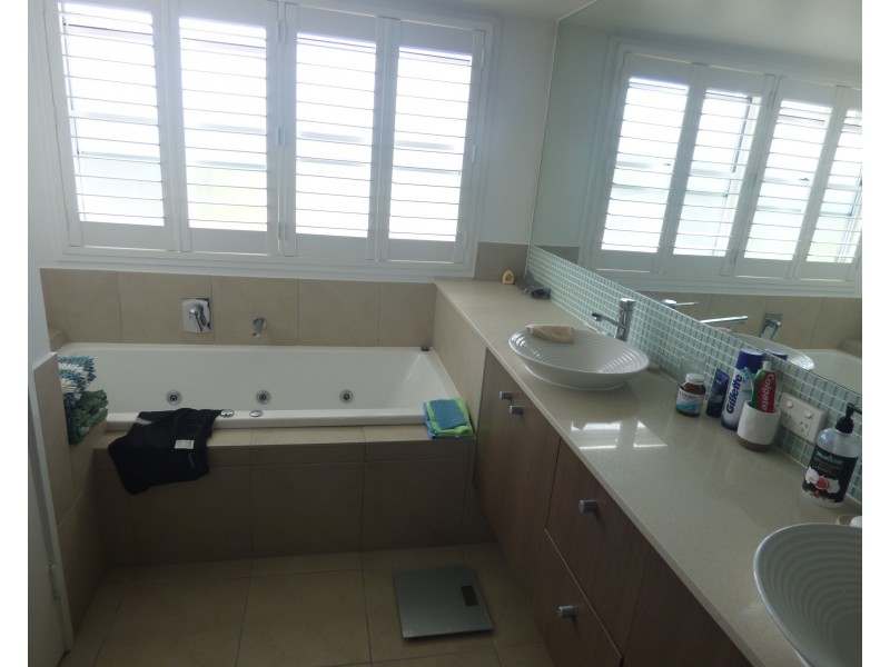 84/7 Grand Parade, Kawana Island QLD 4575