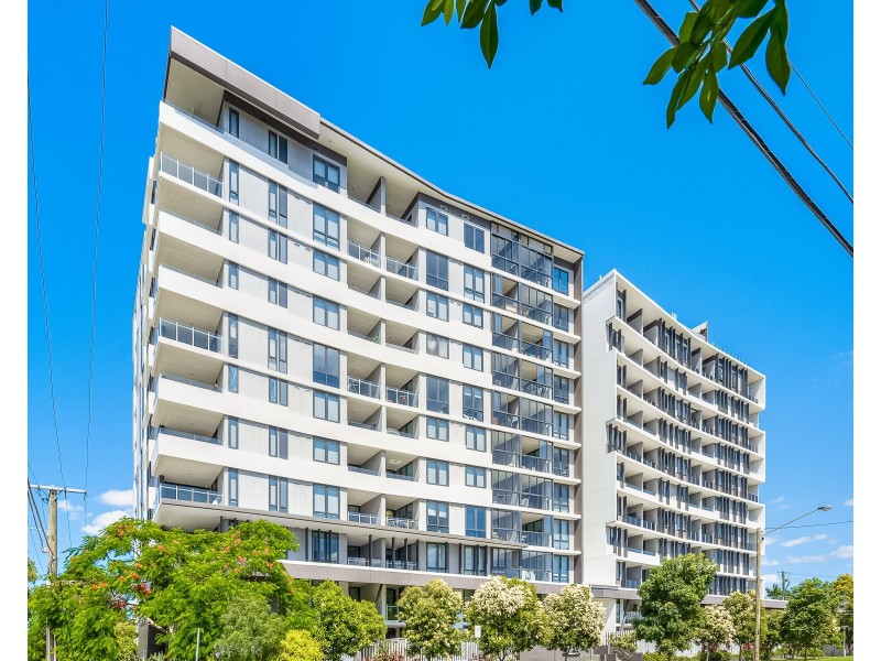 1069/123 Cavendish Road, Coorparoo QLD 4151