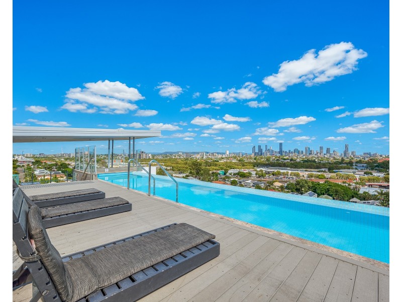 1069/123 Cavendish Road, Coorparoo QLD 4151