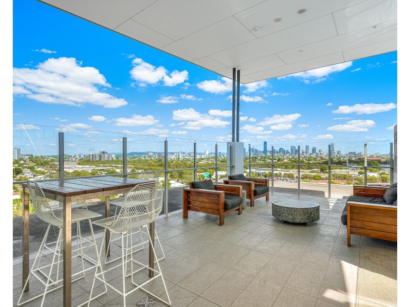 1069/123 Cavendish Road, Coorparoo QLD 4151