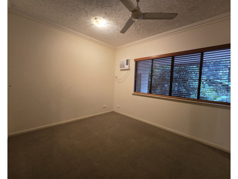 B1B/2-8 Rigg St, Woree QLD 4868