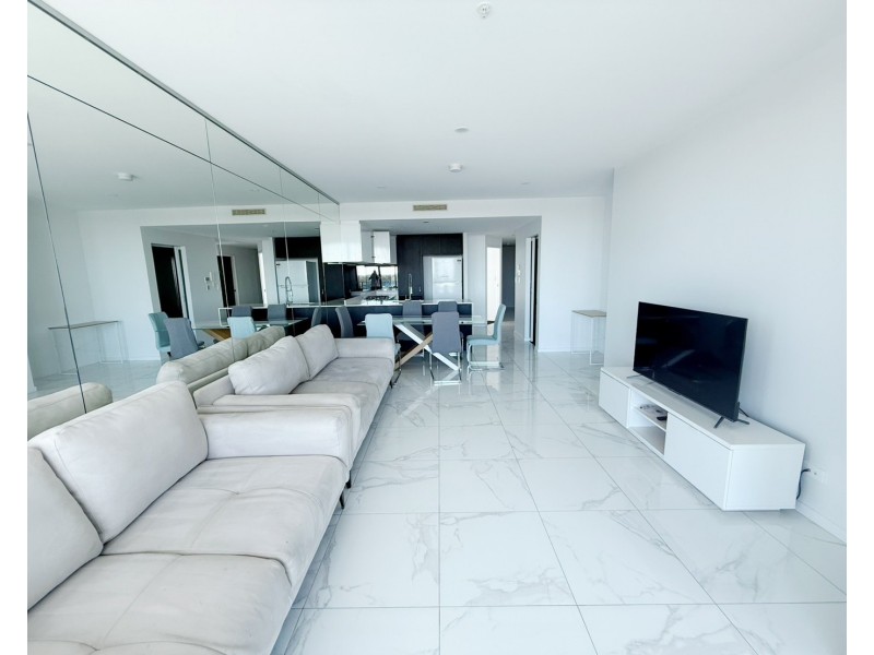 4806/5 Harbour Side Court, Biggera Waters QLD 4216