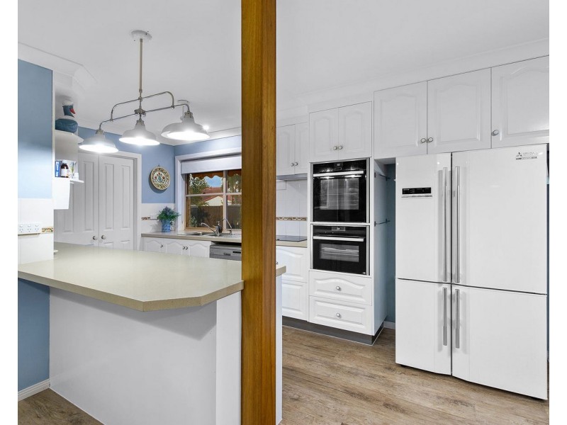 2 waterford place, Bridgeman Downs QLD 4035