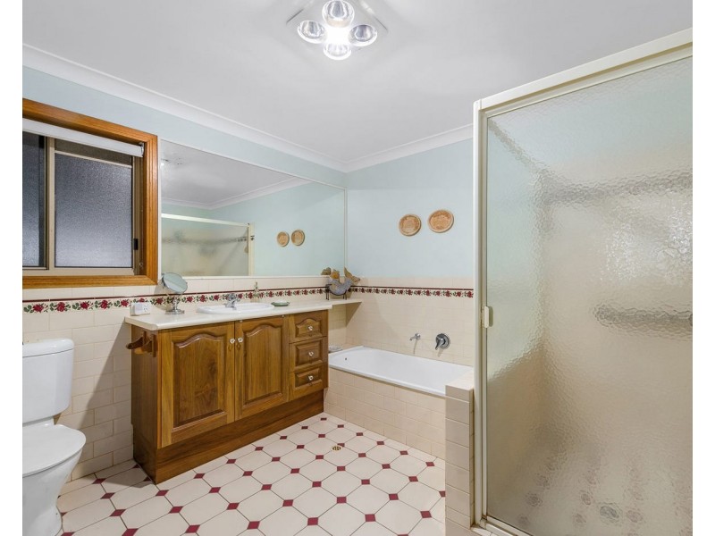 2 waterford place, Bridgeman Downs QLD 4035