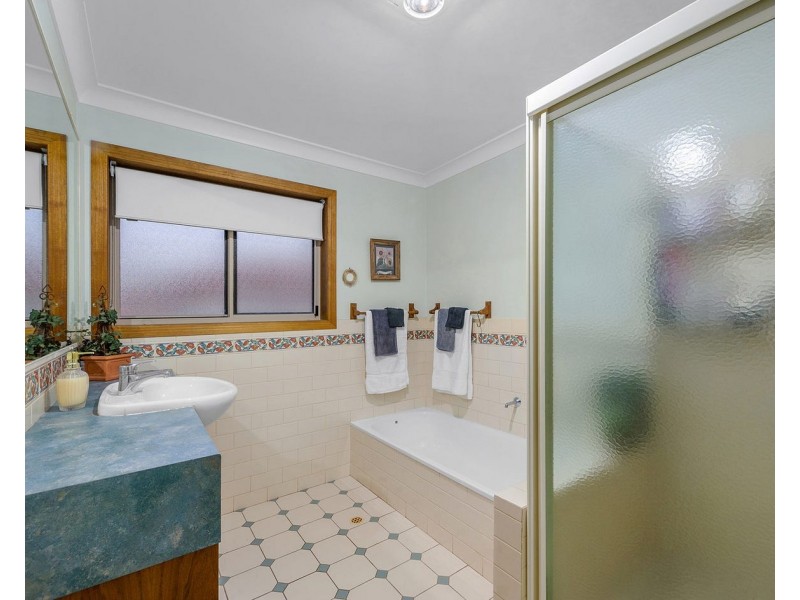 2 waterford place, Bridgeman Downs QLD 4035