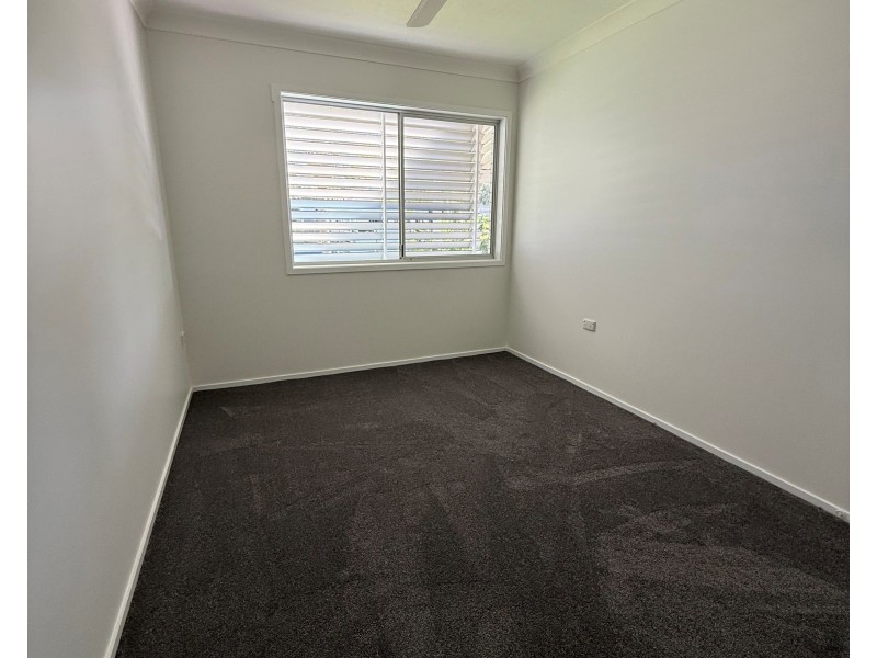 22 Tumbarumba Avenue, Ashmore QLD 4214