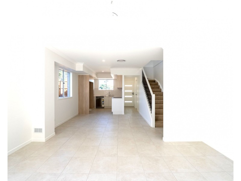 5/14 Kerr Road West, Kallangur QLD 4503