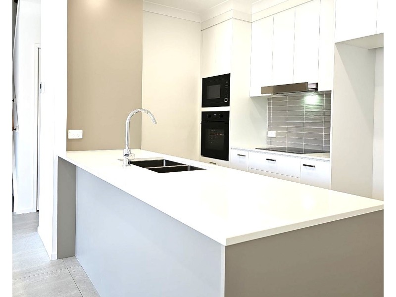 1/83 Cribb Avenue, Mitchelton QLD 4053