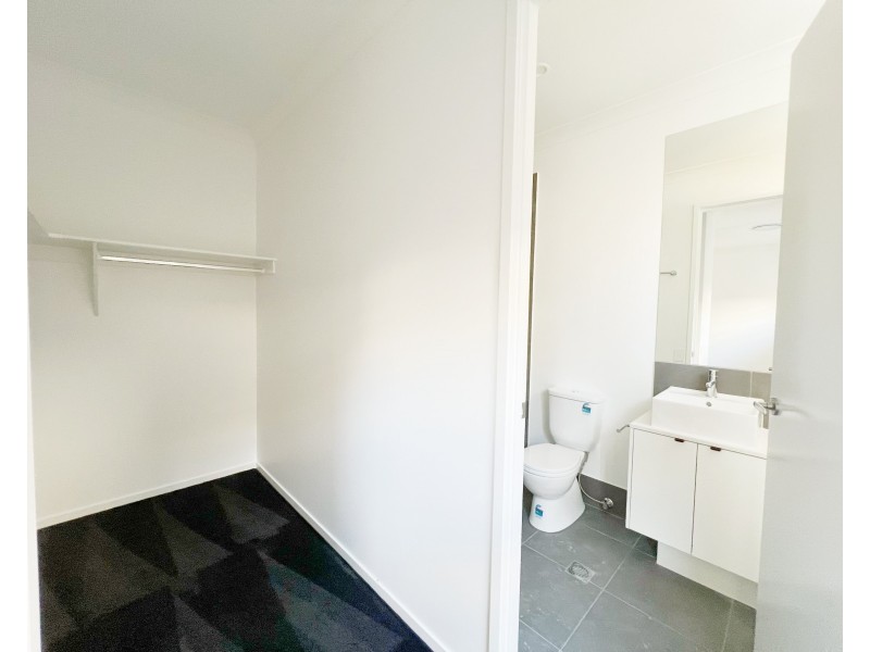 55 Redcomb Drive, Park Ridge QLD 4125