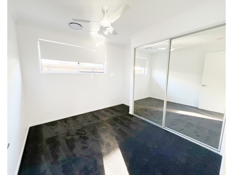 55 Redcomb Drive, Park Ridge QLD 4125