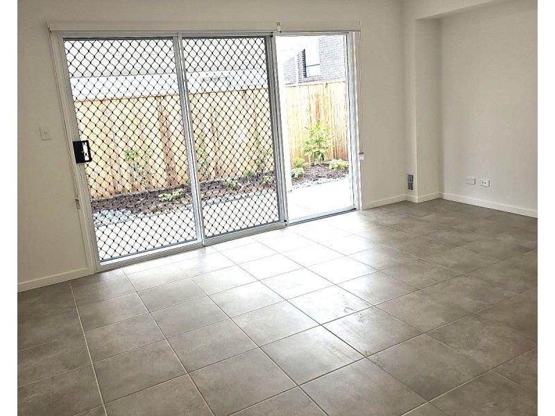 10/14 Kerr Road West, Kallangur QLD 4503