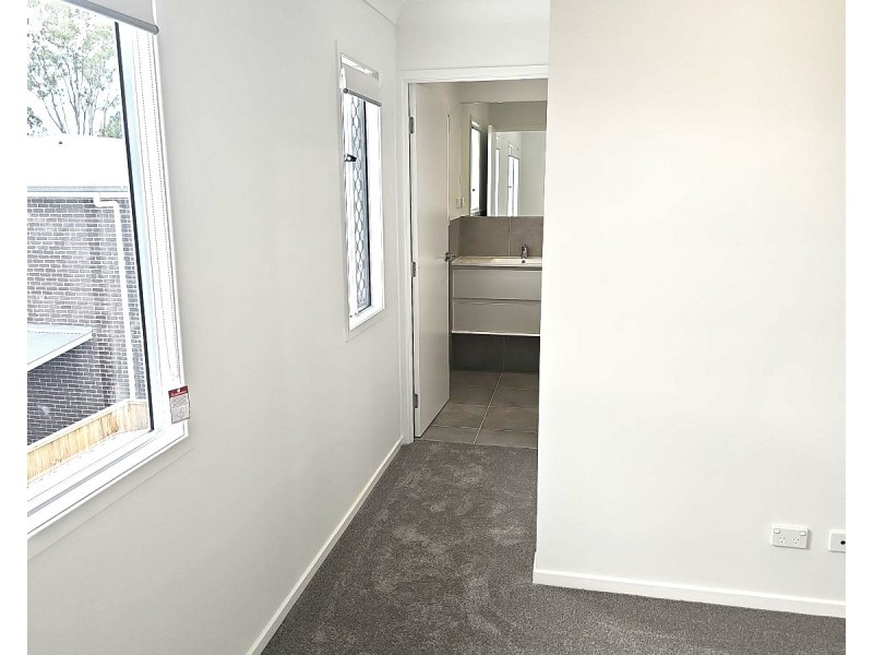 10/14 Kerr Road West, Kallangur QLD 4503