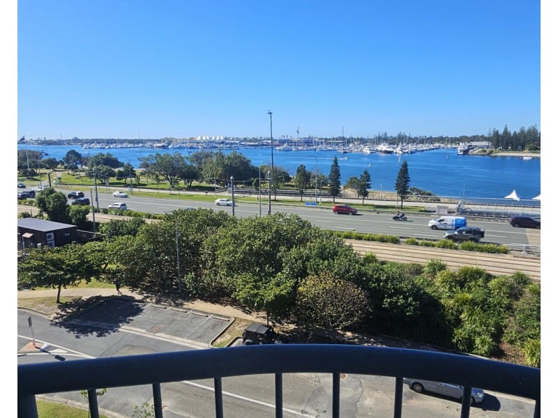 616/2 Barney Street, Southport QLD 4215