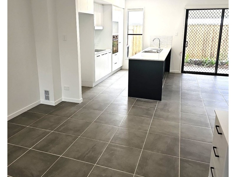 17/14 Kerr Road West, Kallangur QLD 4503