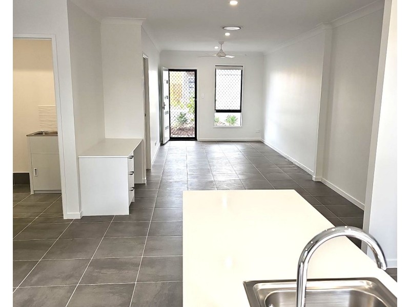 17/14 Kerr Road West, Kallangur QLD 4503