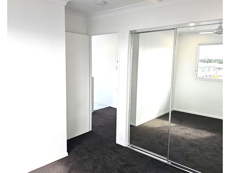 17/14 Kerr Road West, Kallangur QLD 4503