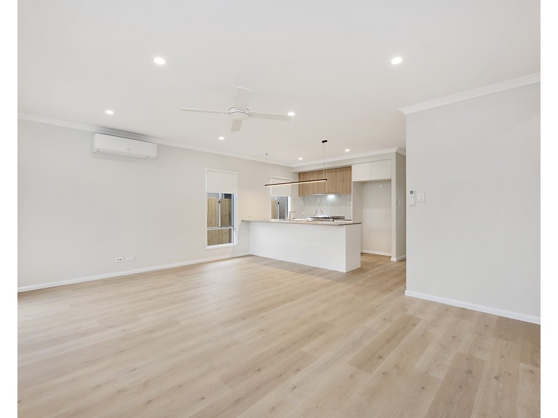 9 Pipit st, Palmview QLD 4553