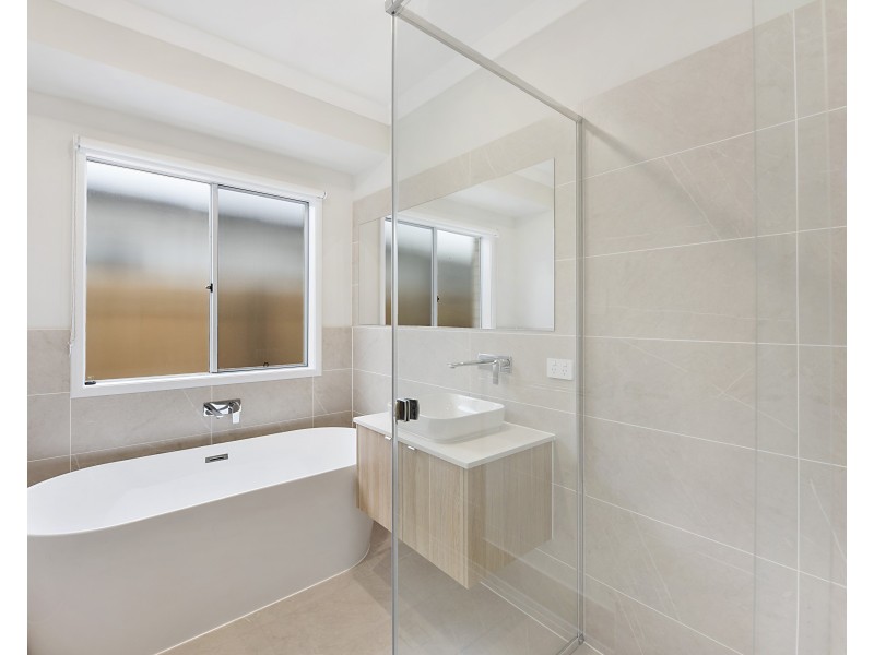 9 Pipit st, Palmview QLD 4553