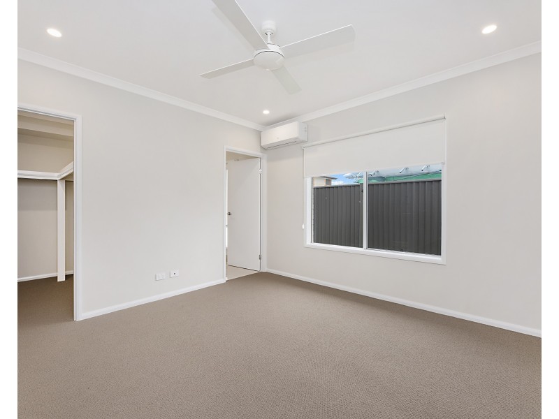 9 Pipit st, Palmview QLD 4553