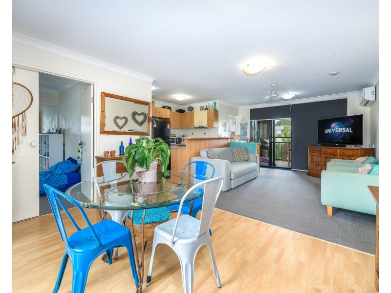 13/4 Mawarra st, Palm Beach QLD 4221