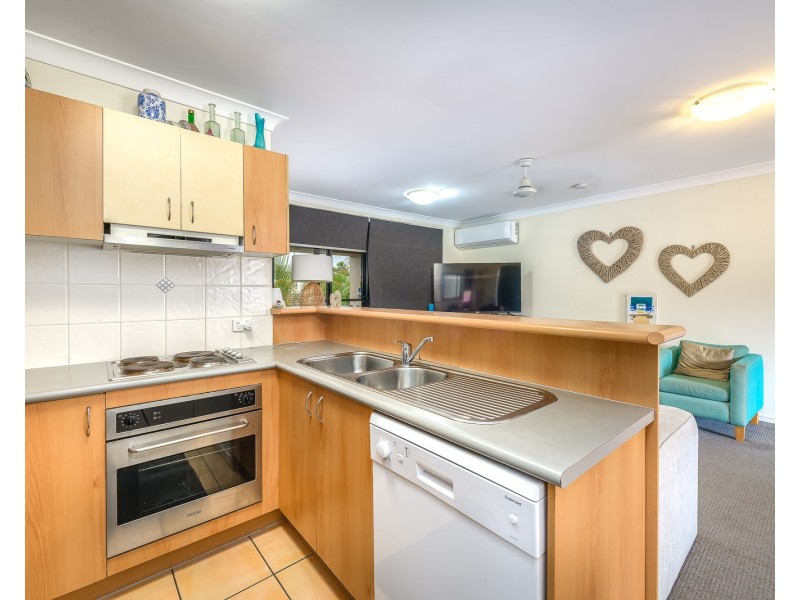 13/4 Mawarra st, Palm Beach QLD 4221