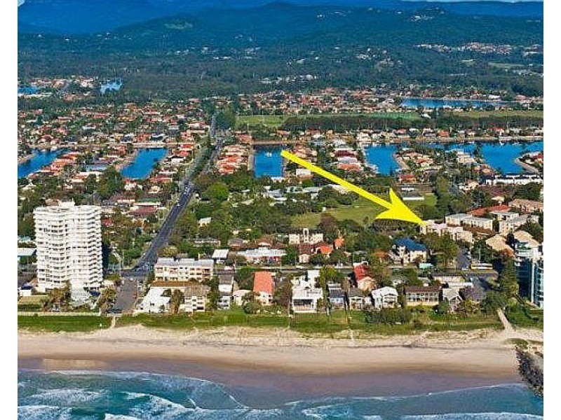 13/4 Mawarra st, Palm Beach QLD 4221