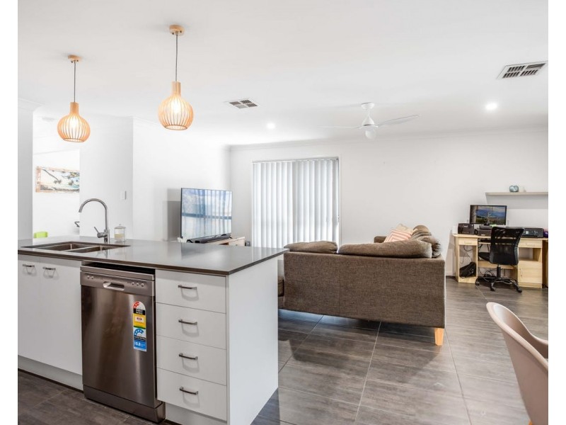 27 Weyba Street, Morayfield QLD 4506